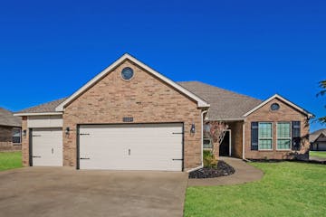 11209 N W 104TH ST YUKON, OK 73099